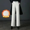 8113 calça pantalona de veludo cotelê com forro de fleece calça para mulheres de meia-idade calça de perna larga para mães calça de algodão europeu listrada listra fina plus size