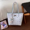 Bolso Pequeño Casual Simple para Mujer 2026 Nueva Moda Bolso Cubo para Viaje al Trabajo Bolso Cruzado Casual Versátil