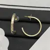 Novedad 2025 Estilo Chanel Moda Elegantes Lisos Aretes Dobles C para Mujer con Agujas de Plata, Réplica de Lujo de Gama Alta con Etiqueta Aros para Oreja