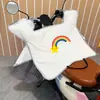 Parabrisas de coche eléctrico verano nuevo impermeable protector solar parasol con diseño de caricatura parabrisas de motocicleta eléctrica