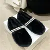 Zapatos de Piel con Cadena de Perlas Suaves para Mujer 2026 Invierno Nuevo Estilo Coreano Versátiles Planos Slip-On de Media Caña de Algodón
