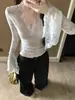 Camisa feminina de renda com decote V, manga longa, corte justo, top curto, estilo puro desejo, mangas sino, camisa base, novo modelo outono e inverno