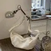 Bolso cruzado de nicho coreano, bolso popular para mujer, bolso de hombro versátil casual para el día a día, bolsa tipo dumpling simple de gran capacidad