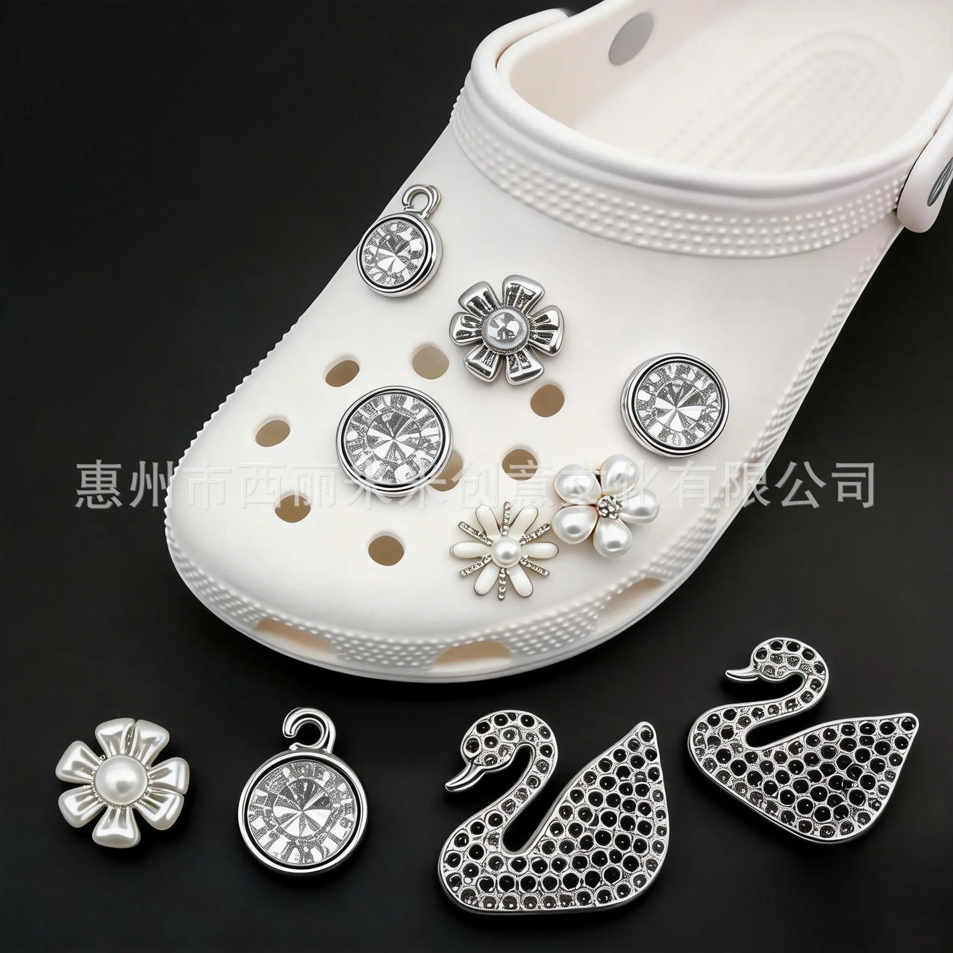 jimeng-2026-01-18-7580-生成1：1的尺