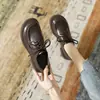 818-21 Mocassins 2026 Novo Estilo Primavera e Outono Planos Slip-On Versátil Solado Macio Cadarço Sapatos de Couro Femininos