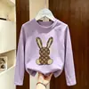 Camiseta estampada de manga comprida 100% algodão para meninas, novo estilo primavera e outono 2026, camiseta básica infantil de tamanho médio e grande, top infantil de desenho animado ins