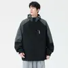 Chaqueta bicolor para hombre con capucha, nuevo estilo primavera y otoño 2026, abrigo casual simple versátil para exteriores para jóvenes, moderno