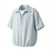 Camisa estilo coreano de duas peças falsas com decote V e manga curta, design moderno de verão com barra listrada casual e mangas curtas elásticas