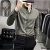 Camisa de Rayas Verticales de Moda Versátil con Personalidad Ajustada Slim Fit para Hombre, Camisa Casual sin Planchar para Hombre