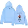 Sudadera con capucha de diseño de marca de moda con estampado de rosa y llama es simple y versátil