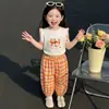 Conjunto de Verano para Niñas 2026 Nuevo Dibujo Animado Chaleco de Mangas Acampanadas y Pantalones Cuadros Anti-Mosquitos Conjunto de Dos Piezas para Niños