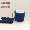 Nueva cubierta de taza tejida con botón suministro directo de fábrica 100% acrílico material de protección ambiental cuerda retorcida torsión color sólido cubierta de taza anti-quemaduras