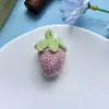 Criativo Feito à Mão DIY Morango Pequeno Tricô Estilo Coreano Boneca Crochê Pingente Fruta Morango Tem Problemas Acessórios de Chaveiro Venda por Atacado