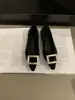 Sapatos de camurça pretos de bico fino e plano para mulheres 2023 nova temporada primavera e outono boca rasa strass temperamento sapatos de trabalho