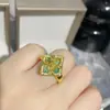 Versa Pendientes de Botón Doble Flor Ópera Italiana Buqilla Encaje de Esmalte de Color Diamante Trébol Anillo Abierto