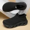 Sapatos transfronteiriços de bico largo, forma larga, tamanho grande, tênis slip-on, sapatos casuais, tênis esportivos respiráveis e absorventes de choque, tênis de corrida da moda para mulheres
