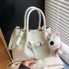 Nuevo Estilo Primavera y Verano Fresco y Elegante Moda Coreana Bolso de Mano Cesta de Mimbre Bolso Cruzado Versátil de Nicho para Viajes y Uso Diario para Mujeres