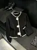Elegante Casaco Suéter Feminino para Outono e Inverno, Cardigã Curto de Tricô Camélia Slim Fit em Preto