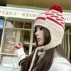 Gorro de lana para mujer de otoño e invierno con pompón, adelgazante, cálido, protector de orejas, gorro de punto, moderno sombrero Lei Feng