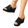 Sandalias de Tacón Cuña para Mujer de Comercio Exterior Transfronterizo 2026 Nuevo Estilo Europeo y Americano Plataforma Suela Gruesa Casual Playa Punta Abierta Talla Grande Sandalias