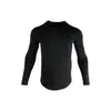 Camisa de compressão simples e esportiva de manga longa, altamente elástica, de secagem rápida, respirável, que absorve o suor e justa ao corpo, com um design 3D amigável à pele, adequada para treinamento de fitness
