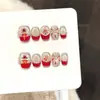 Yihe OriginalDespertar do Leão Bênção de Ano Novo Despertar do Leão Vermelho Dourado Brilho Diamante Arte de Unha Estilo Chinês Peças de Unha Vestíveis Feitas à Mão