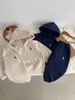Conjunto nuevo de otoño e invierno para niños y niñas: Conjunto de dos piezas: sudadera con capucha y cremallera a mitad y pantalones de chándal para bebé