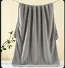 Toalla de Baño Transfronteriza 90*170 Tejido de Punto por Urdimbre Coral Fleece Patrón de Piña Toalla de Baño, Ampliada y Engrosada, Absorbente y Libre de Pelusa Toalla de Playa