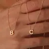 Colar de Letras Minimalista Exquisito Coreano e Japonês Novo Corrente de Luxo Leve Nicho Corrente para Clavícula Feminina Design de Ponta Atacado