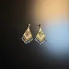 Aretes 2025 Trendy Retro Industria Pesada Estilo Étnico Aretes Versátiles para Mujeres Lujo Accesible Elegantes Largos Clips para Orejas sin Perforación para Mujeres