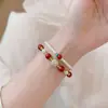 Pulseira Original Nova Estilo Chinês de Ágata Vermelha Natural do Sul e Pérola Shijia para Mulheres, Pulseira de Cristal de Luxo Leve com Toque de Alto Padrão