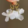 Flor de Cerezo ~ Super Hada Luz de Luna Blanca Flor de Acrílico Pendientes Moda Personalidad Exagerados y Claros Pendientes Elegantes para Mujeres