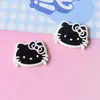 Lindos Accesorios de Joyería de Gato Blanco y Negro Accesorios para el Cabello Funda para Teléfono Móvil Zapatos de Goma Color Crema Material DIY de Flores Venta Directa de Fábrica al por Mayor