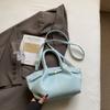 Bolsa de Design de Nicho Transfronteiriça Feminina Grande Capacidade 2025 Nova Moda Bolsa Transversal Estilo Coreano Portátil Bolsa de Balde Plissada