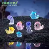 Nuevo producto transfronterizo: adorables figuritas de fantasmas pequeños coloridos de Halloween, adornos decorativos para manualidades, accesorios para colgar y decoraciones de paisajes en miniatura