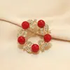 Broche de nuevo estilo para mujer, sentido de alta gama, nicho, broche al por mayor, pin de alta calidad, temperamento, fijación para ropa, traje, joyería de perlas