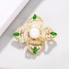 Broche de Cristal de Trevo de Quatro Folhas e Cruz com Pérola Europeu e Americano de Alta Qualidade Atmosférico Acessórios Decorativos de Lapela de Casaco Feminino de Luxo Versátil