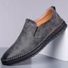 Sapatos Masculinos de Couro 2026 Verão Novo Estilo Slip-On Casuais Versáteis Mocassins Respiráveis Solado Macio Sapatos Tendência para Dirigir