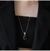 Colar com pingente minimalista popular com design exclusivo de nicho, corrente para suéter, sensação de luxo leve e alta qualidade, acessório versátil