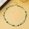 Novo Conjunto de Pulseira e Colar com Pedras Geométricas Coloridas Multifacetadas e Contas Estilo Boêmio de Nicho Levemente Luxuoso Versátil para Férias