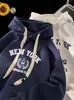 Sudadera con capucha retro estilo americano para hombre, otoño e invierno, forrada de polar, moderna, corte holgado, cálida, adecuada para adolescentes y parejas, top de primavera