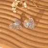 Brincos de Asa de Borboleta Vazados de Moda com Pino de Prata S925 para Verão Brincos Elegantes de Nicho Brincos Personalizados Pendurados na Parte de Trás para Mulheres