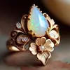 Anillo Bohemio Vintage Transfronterizo con Flor y Diamantes Incrustados en el Dedo Índice con Apertura Ajustable, Anillo Romántico para Mujer, Anillo de Regalo para Vacaciones