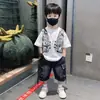 Conjunto de Verão para Meninos 2025 Novo Estiloso Bonito Roupas de Bebê Tendência Verão Manga Curta Estilo Coreano Swag Roupas para Menininho