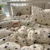 Juego de Ropa de Cama de Algodón con Dibujos Animados Lindo de Cuatro Piezas Estilo Ins para Chica Gatito Kt Funda Nórdica Sábana de Cama Algodón Puro Juego de Tres Piezas para Dormitorio