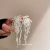Pendientes de Perla de Circonita de Moda de Aguja Plateada Pendientes de Botón Retro de Lujo Ligero de Nicho Francés Pendientes Nuevos 2026