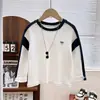 Camiseta base para niño, cuello redondo, holgada, manga larga con empalme, sudadera infantil, ropa de verano moderna para niño