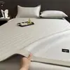 Sábana Refrigerante Jacquard de Polietileno Compuesto Sándwich de Alto Peso Clase A Sábana para Cama Sábana Refrigerante de Sarga Rayas de Hielo Juego de Tres Piezas