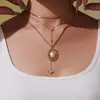Mili Xiaoxiangfeng Flor de Cuatro Hojas de Concha Natural Cadena para Clavícula con Borla en Forma de Y Incrustada con Circonio Collar Exquisito de Perlas de Imitación Apilado
