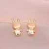Aretes para Mujer, Aretes de Flor Corazón con Circonita Micro-pavimentada de Cobre, Nueva Moda de Nicho, Diseño Simple, Joyería de Temperamento y Versátil